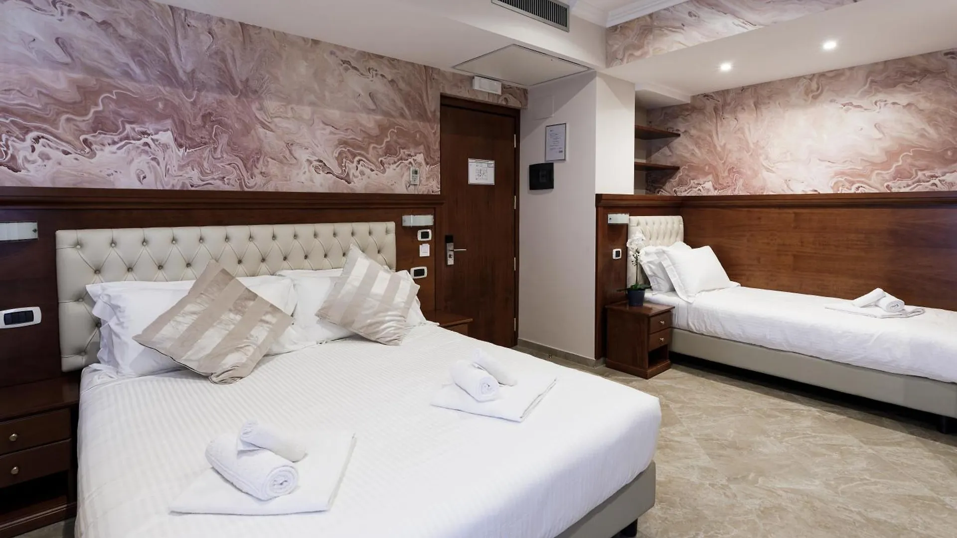 Esposizione Luxury Rome Hotel